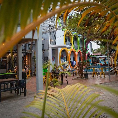 White Rabbit Hostel Siem Reap Extérieur photo
