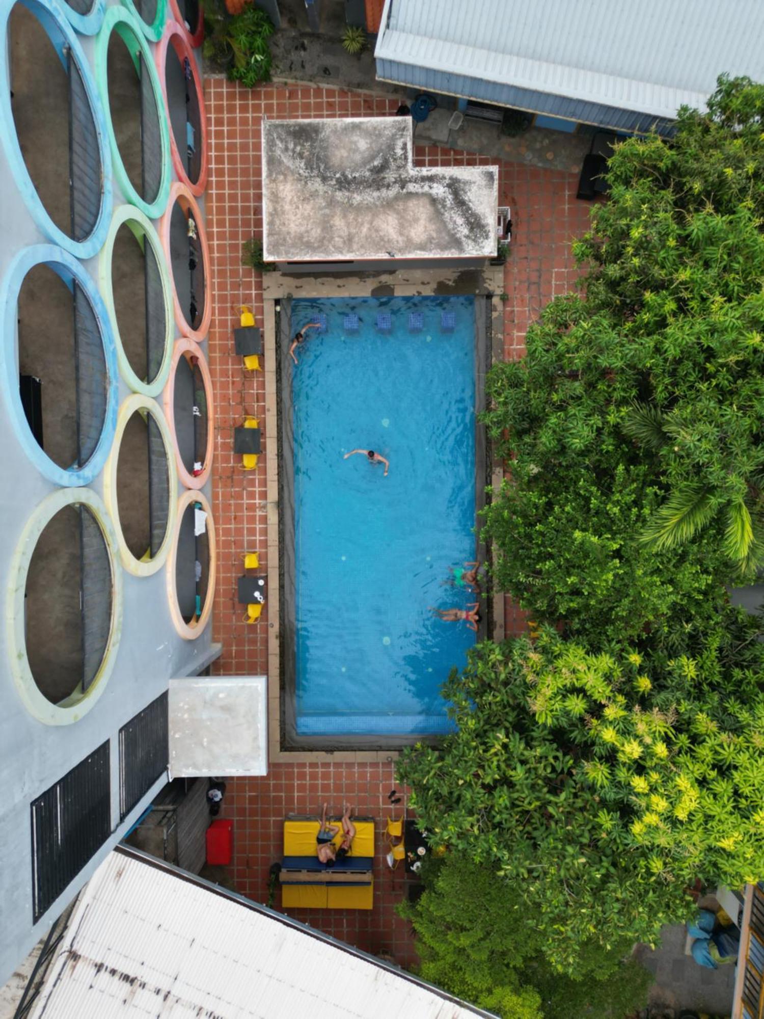 White Rabbit Hostel Siem Reap Extérieur photo
